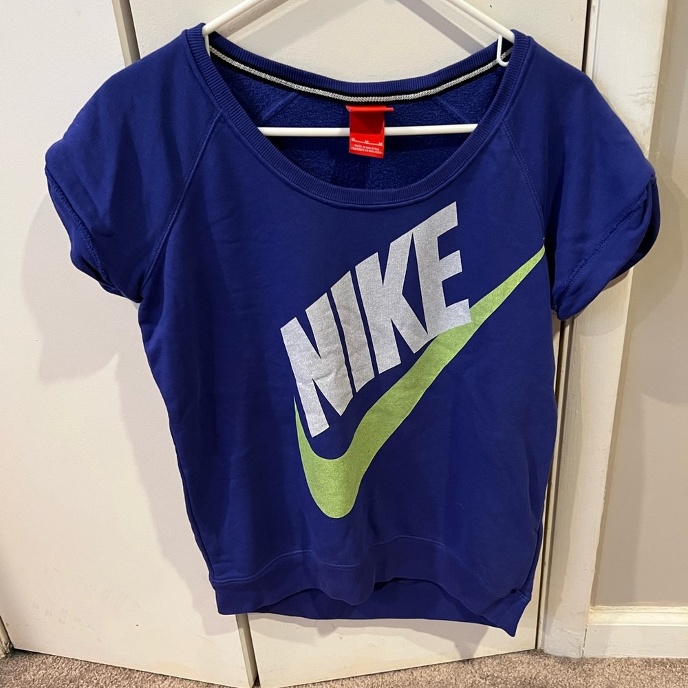 Nike short sleeve hoodie material